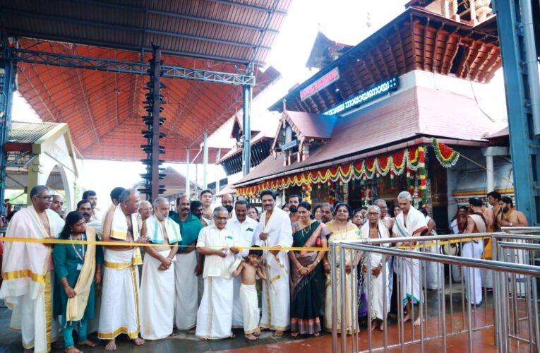 ഗുരുവായിരില്‍ പുതിയനടപ്പുര സമര്‍പ്പിച്ചു